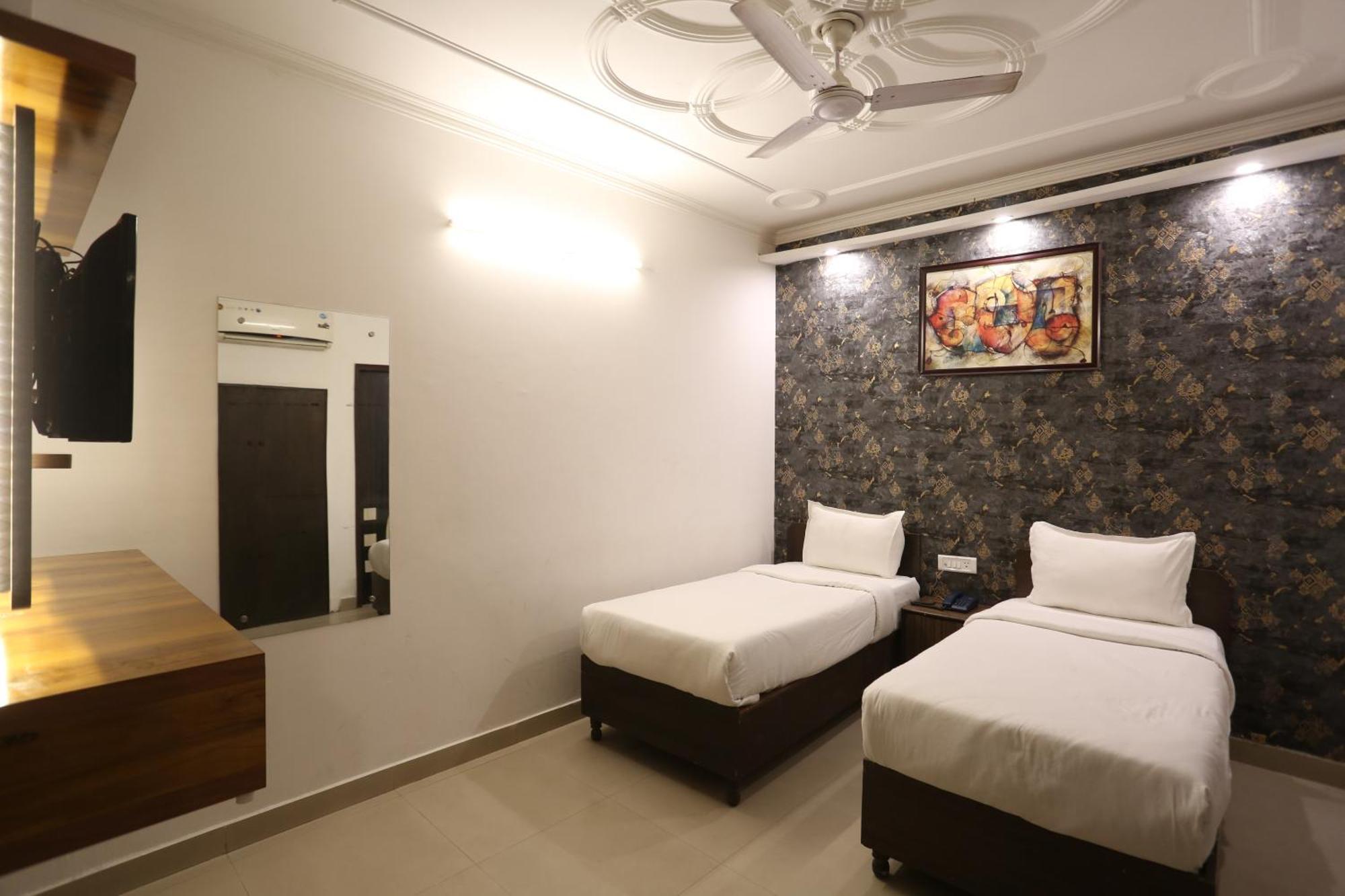 Backpackers - Ink Hotels Delhi Airport By Ss Group نيودلهي المظهر الخارجي الصورة